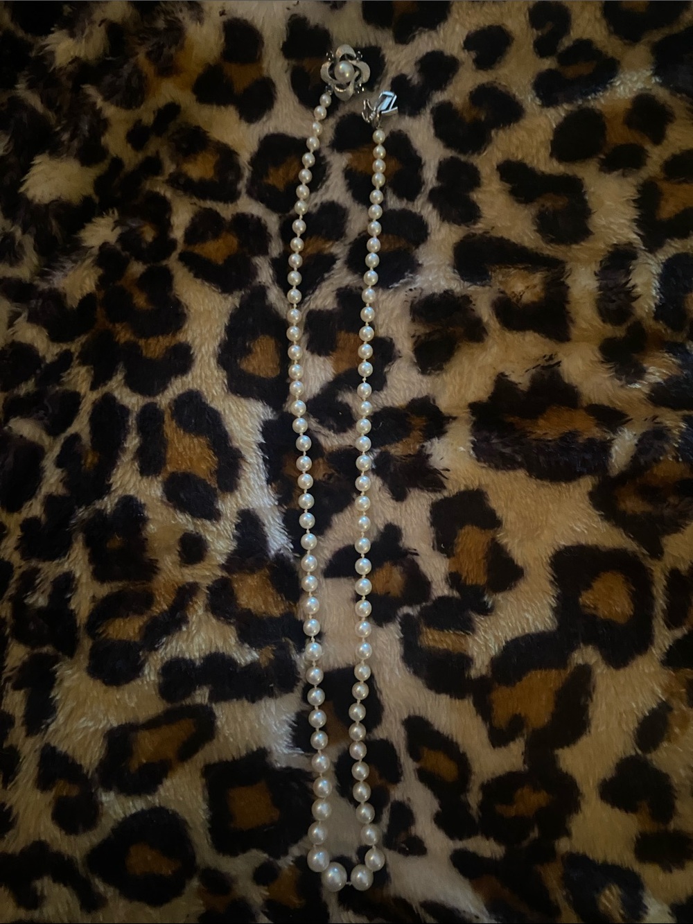 Cultured Pearl Necklace with Floral Clasp - 14 kt White gold clasp
